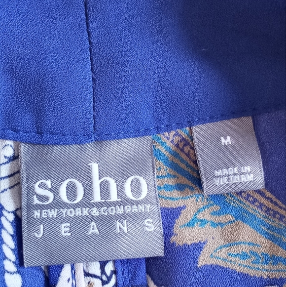 Soho New York and Company Floral Flowy Short Kimono with Chains and Belt Print - Picture 5 of 5